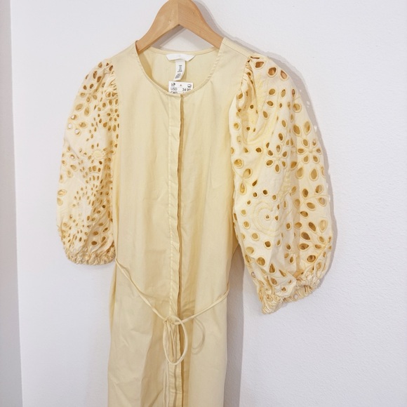 H&M NEW Yellow Eyelet Dress With Belt, Puff Sleeves New With Tags! size Small - Picture 3 of 6